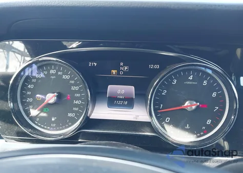 2017 Mercedes-Benz E 300 4Matic z USA, uszkodzony, nr VIN WDDZF4KB1HA230251